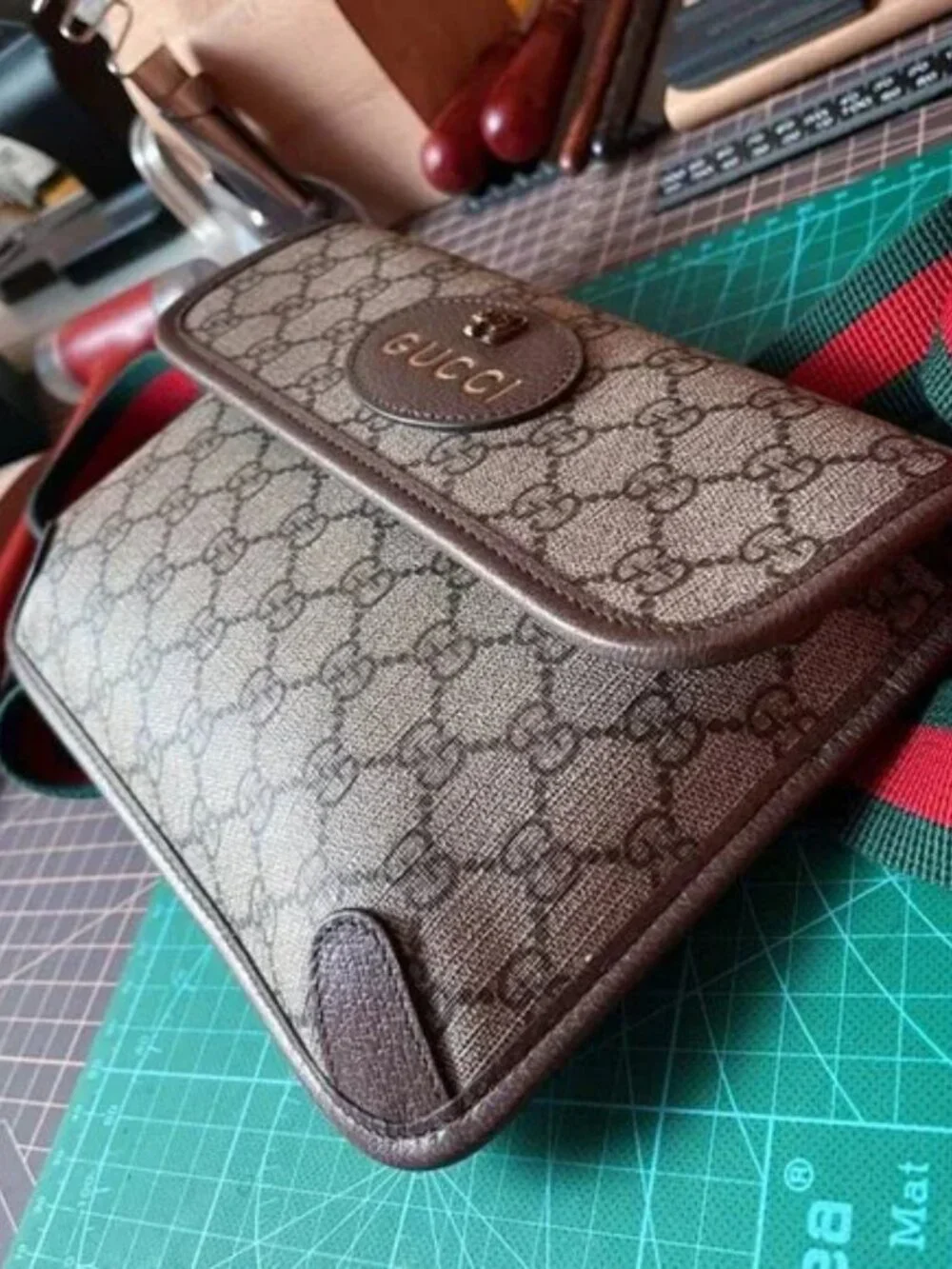 🥭Gucci Neo Vintage GG Supreme Belt Bag